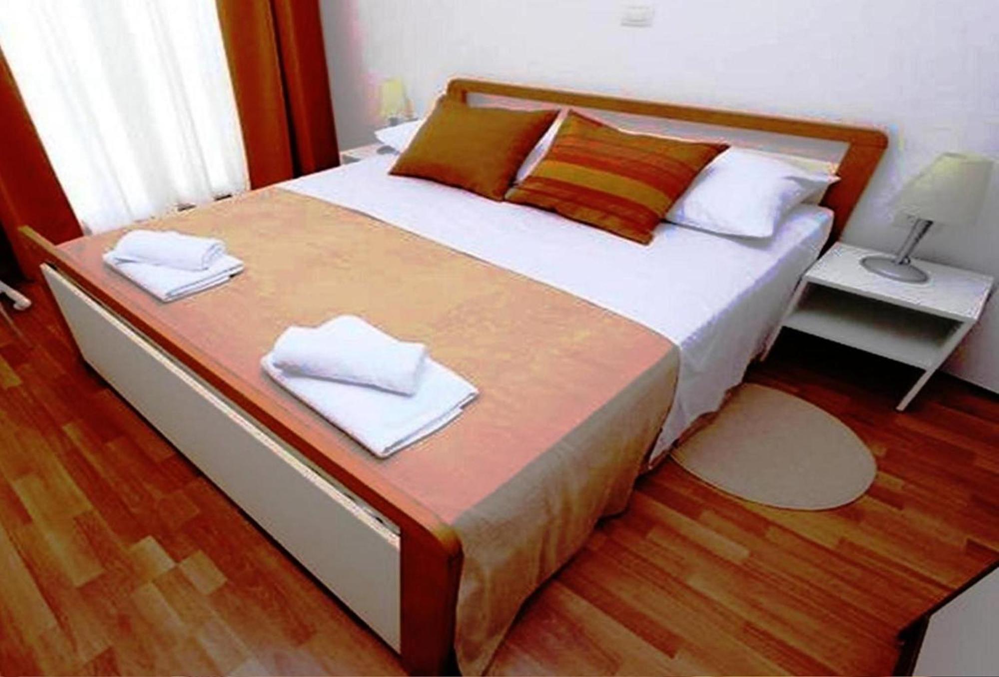 Renata Mare Apartments Rovinj Exterior photo